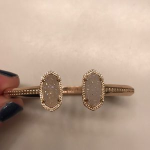 Gold Kendra Scott bracelet